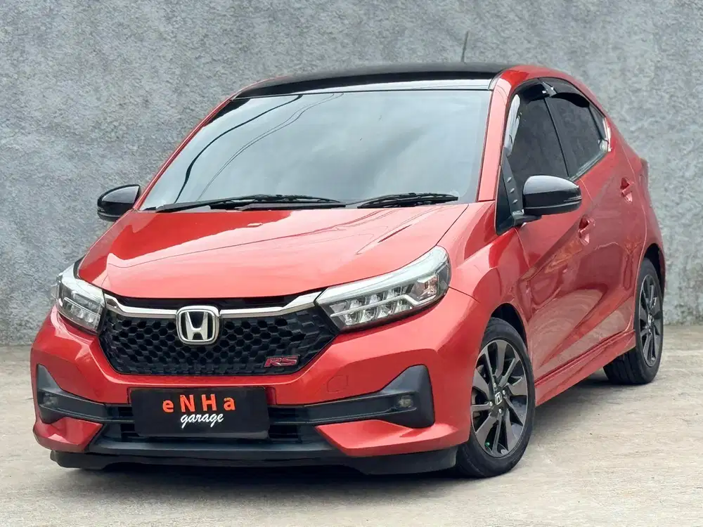 DP 17 JT.. New Honda BRIO RS 1.2 CVT AT 2023.. eNHa garage Semarang..