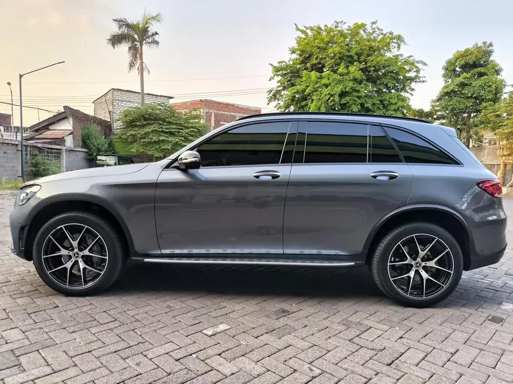 Mercedes-Benz GLC200 2022 Bensin