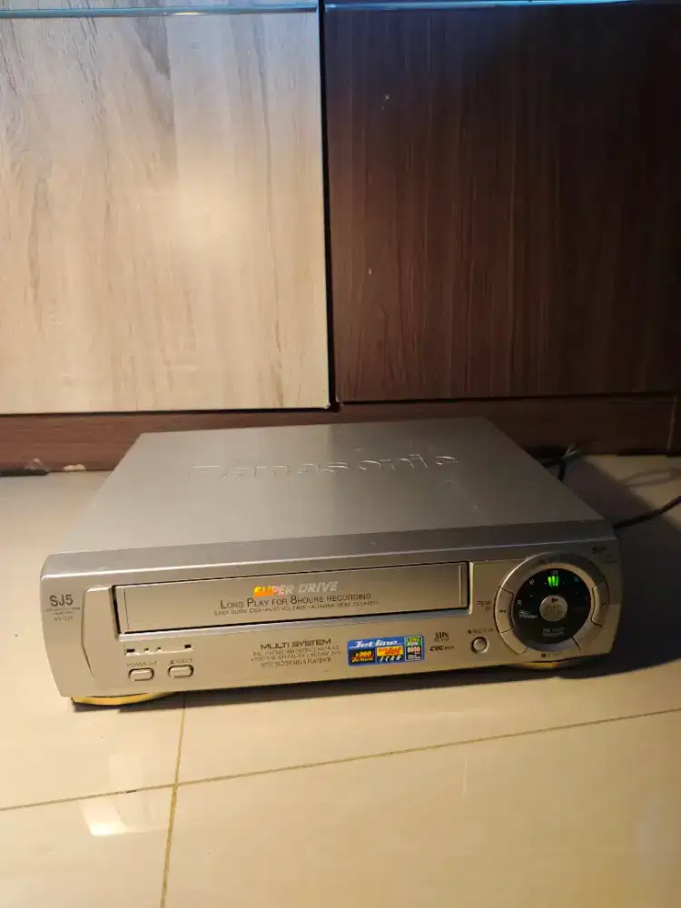 VCR / VHS Player Panasonic NV-SJ5 Multi System - Kondisi Nyala Hidup