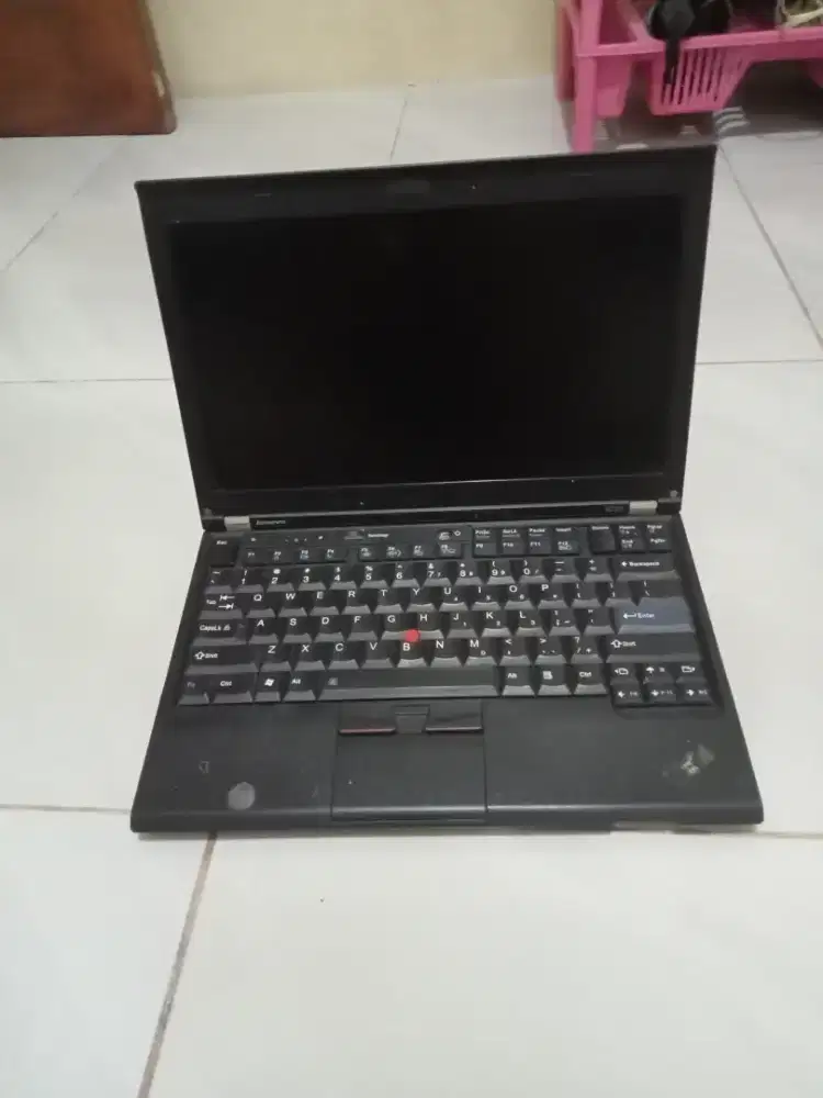 Dijual Laptop Lenovo X220 Mati Total tidak ada Baterai dan mouse