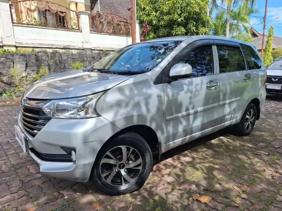 Pajak Panjang Daihatsu Xenia 1.3 X Bensin-MT 2017 KTHM