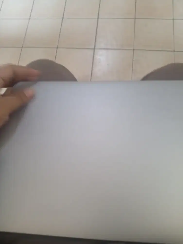 Jual aja nih laptop lenovo masih baru soalnya mau ganti baru