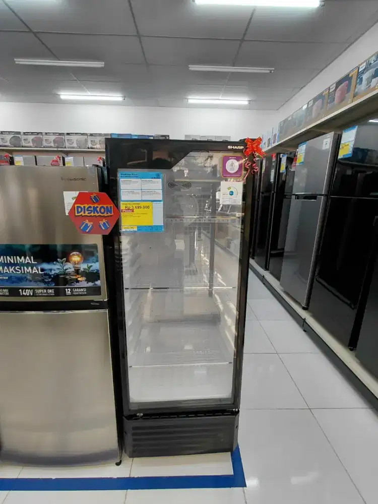 SHOWCASE SHARP 200L 135 Watt