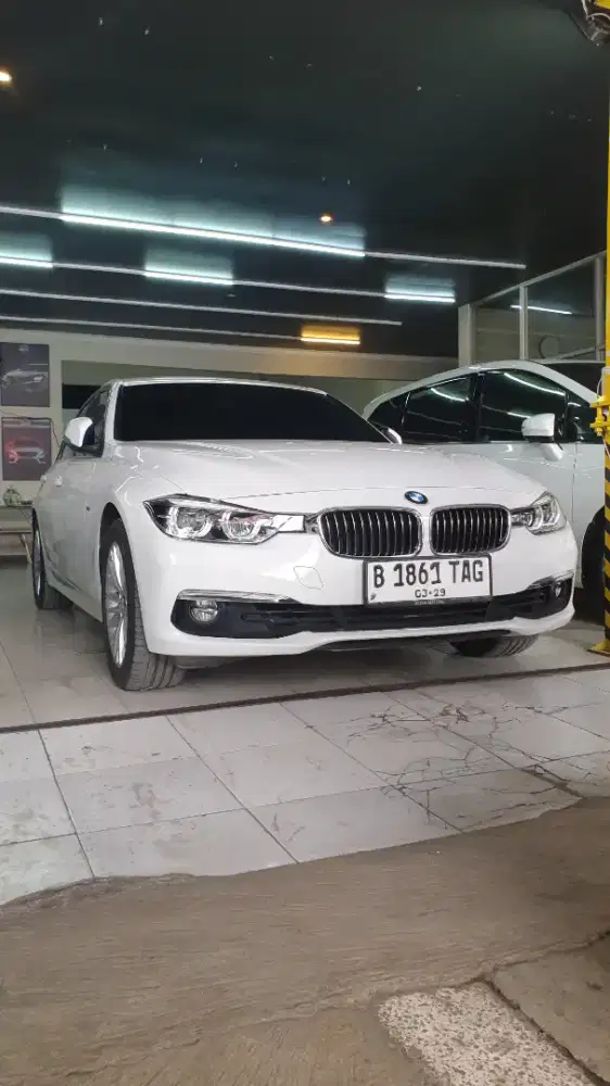 Bmw 320i F30 Luxury Line 2.0 A/T 2019 Nik 2018 KM 34ribu Pajak Panjang