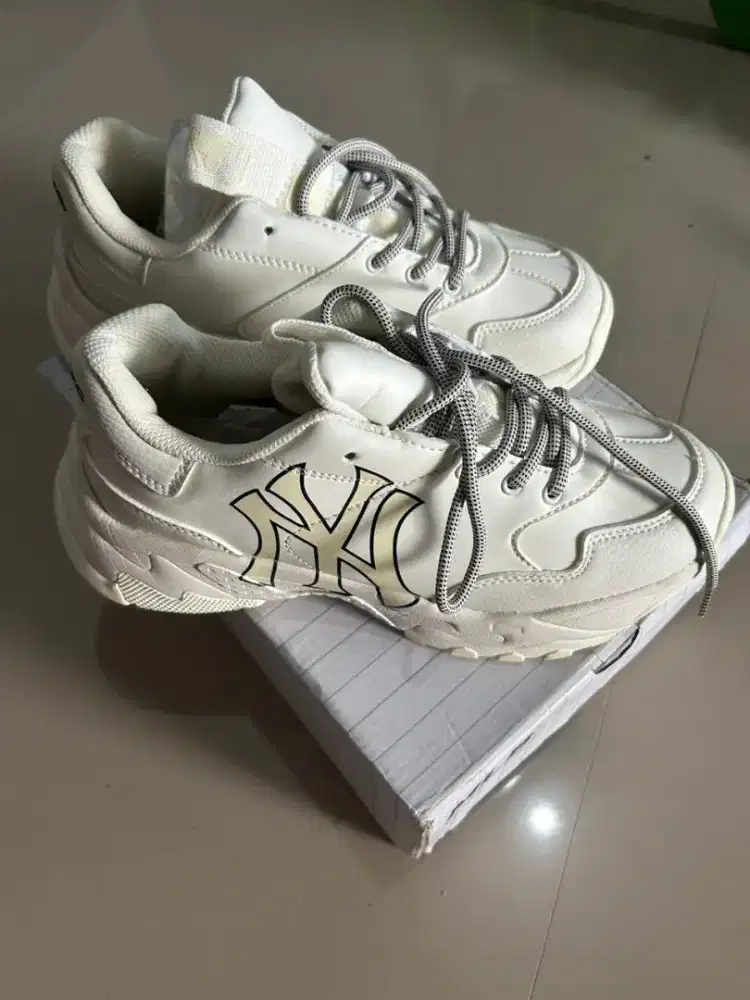 Sepatu MLB korea (New York Yankees)  Chunky
