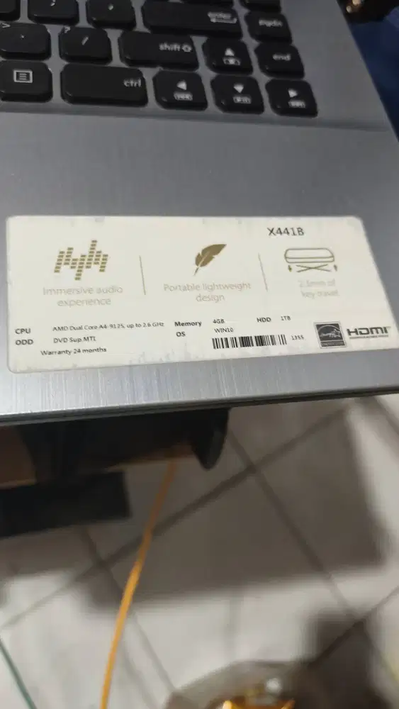 Jual murah laptop azus A4 4G/1 tb