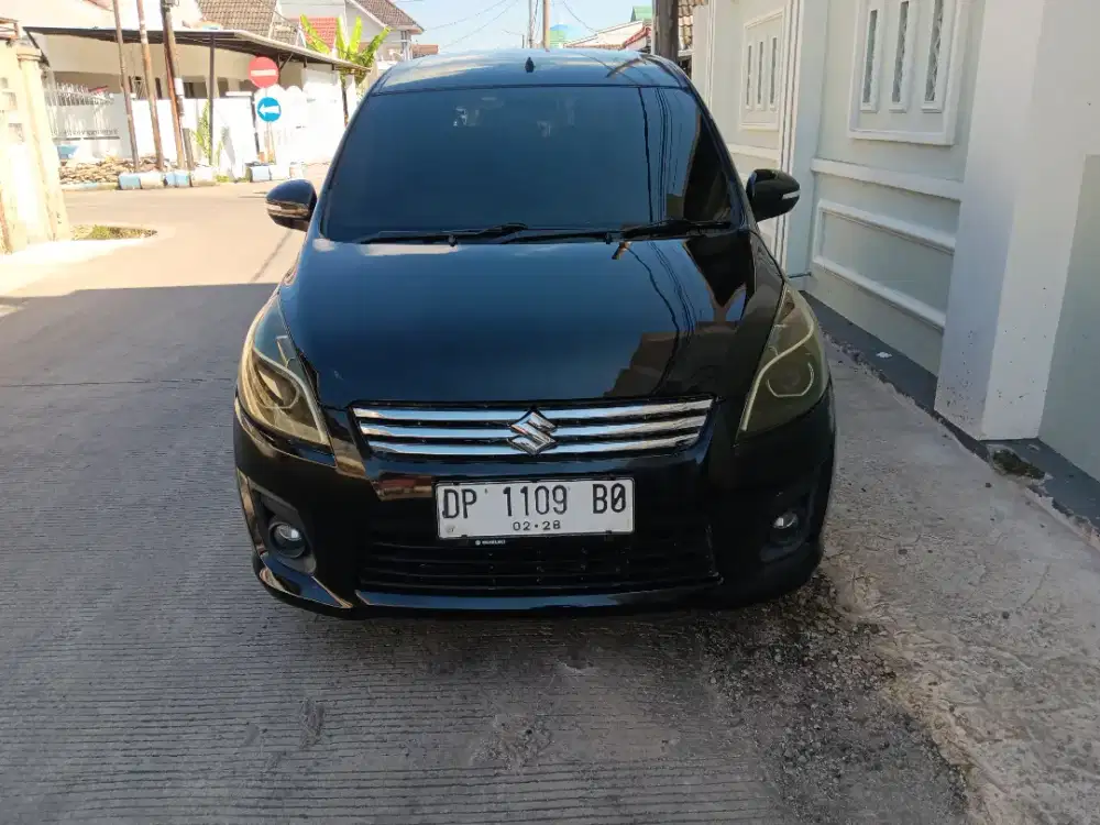 Dijual mobil suzuki ertiga gx 1,4 manual th 2014 mulus terawat
