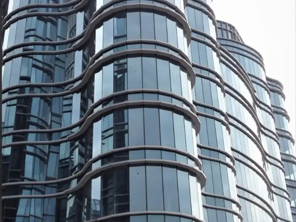 jual gedung perkantoran jalan raya lokasi strategis di pluit