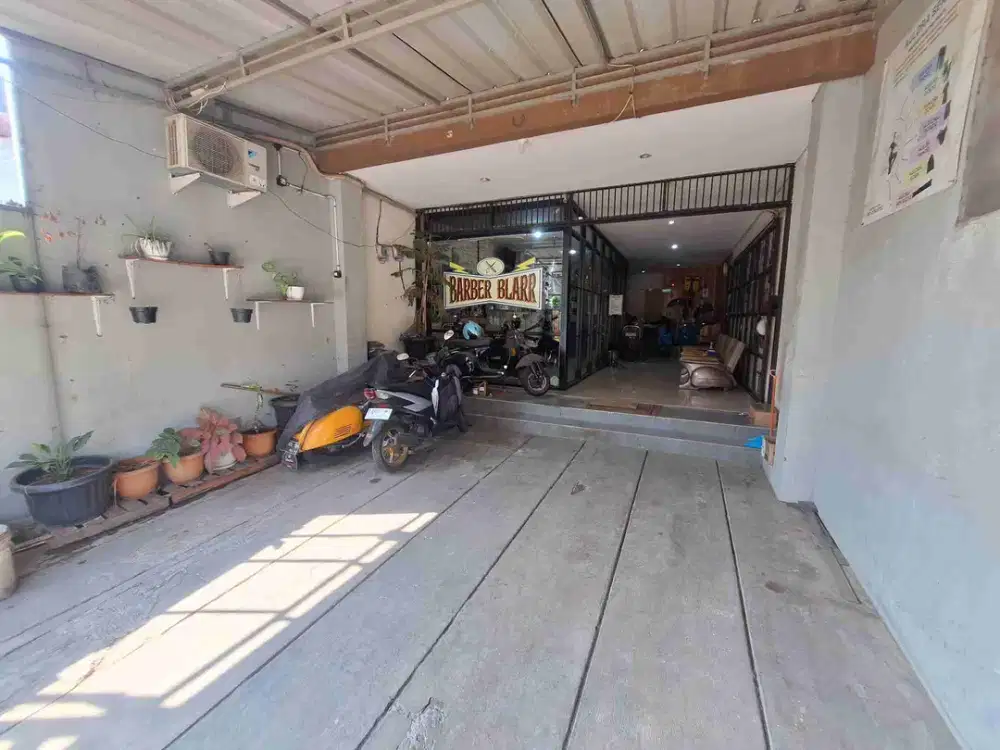 Disewakan Ruang Usaha Barbershop Masih Berjalan Di Kembar Moh.Toha