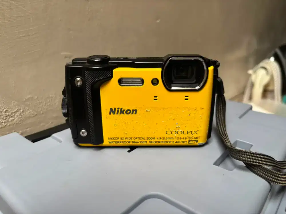 Nikon COOLPIX w300
