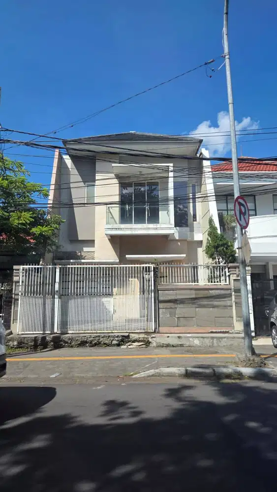 Dijual Murah Pol Turun Harga Rumah di Jl. Imam Bonjol Surabaya Pusat