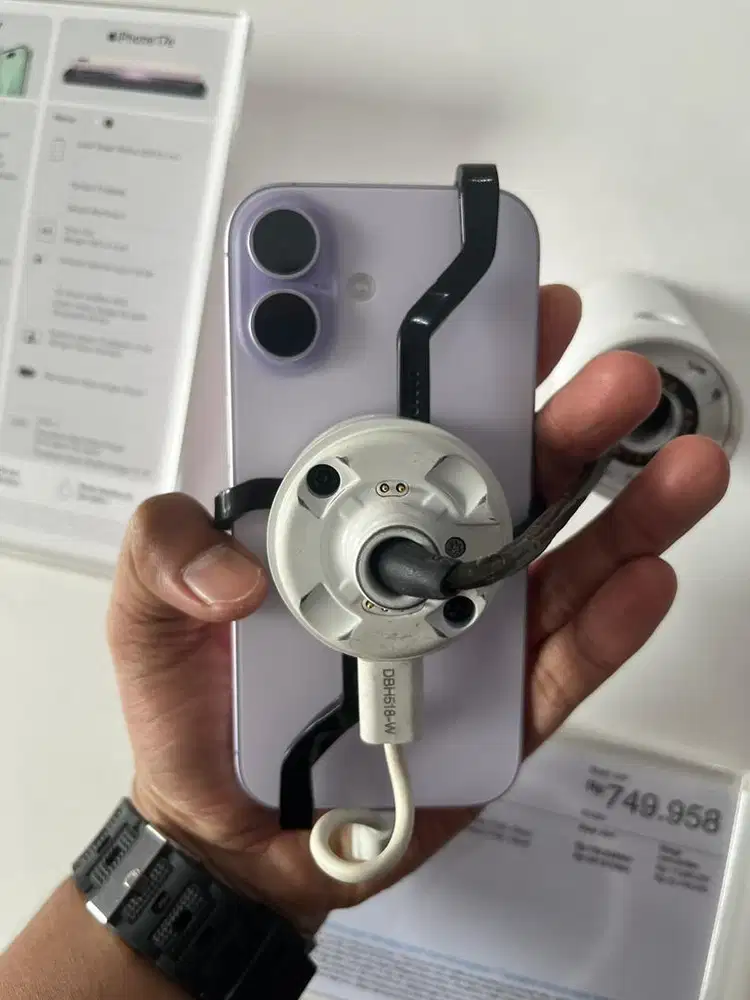 iPhone 17 128 GB Garansi Resmi iBox