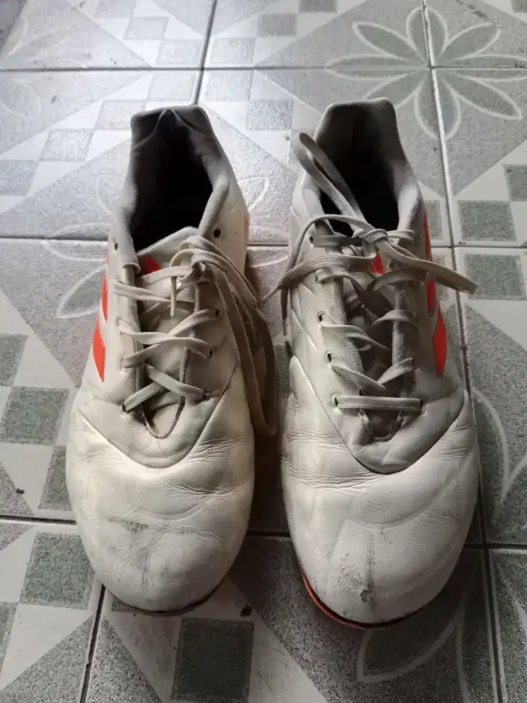 Sepatu bola Adidas copa pure 3