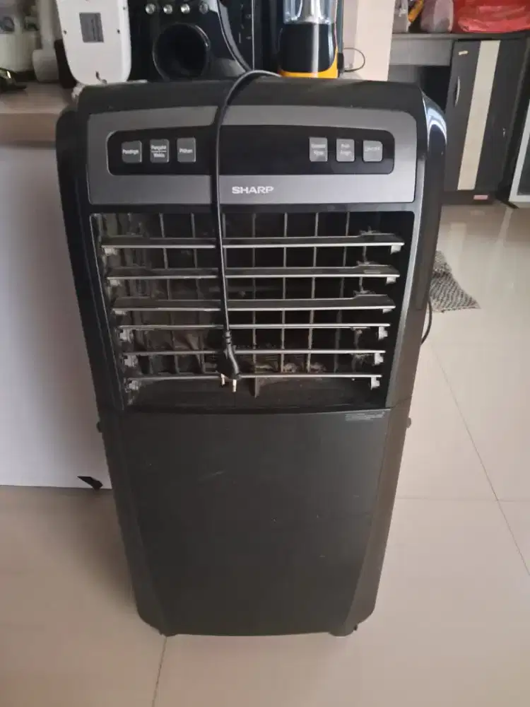 Ac portable sharp
