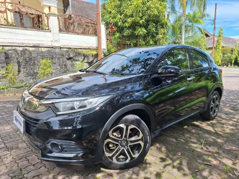 Low KM Honda HR-V 1.5 E Bensin-AT 2021 KTYF