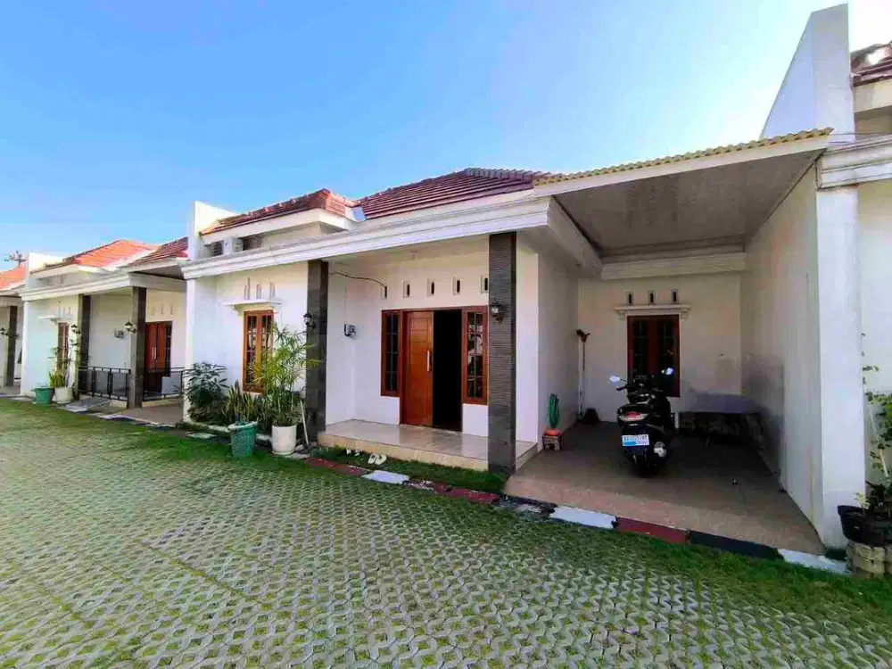Rumah Cantik Murah  Full Furnish di Perumahan Dekat Exit Tol Solo