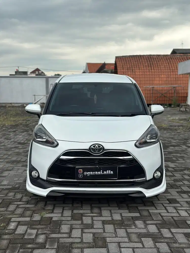 DIJUAL... [DP MINIM] TOYOTA SIENTA Q MATIC 2017