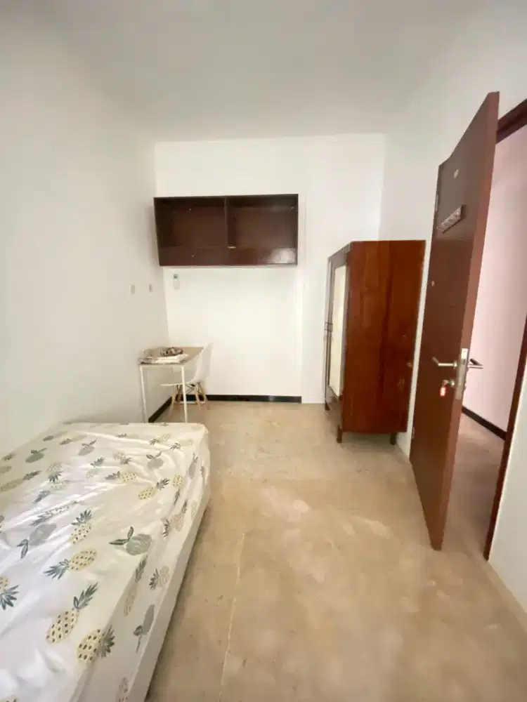 Kost Pria dekat SCBD, gatot subroto, sudirman