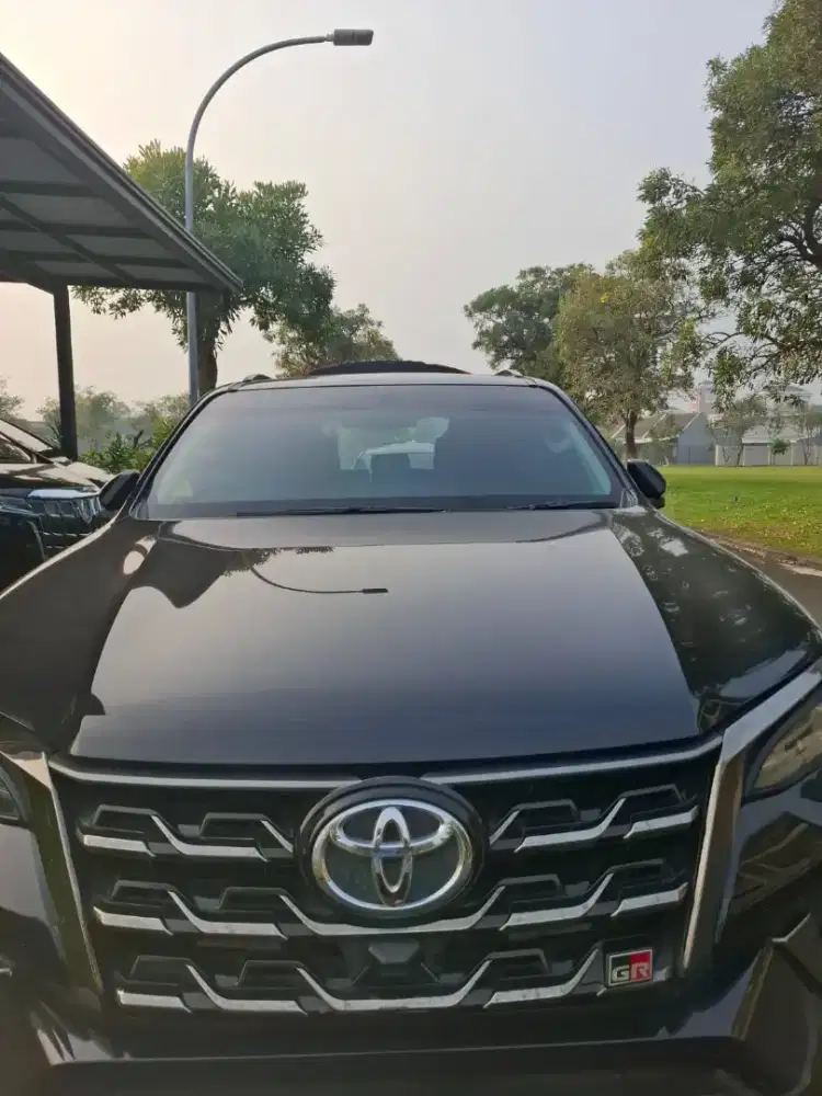 Fortuner 2.8 GR Low Km