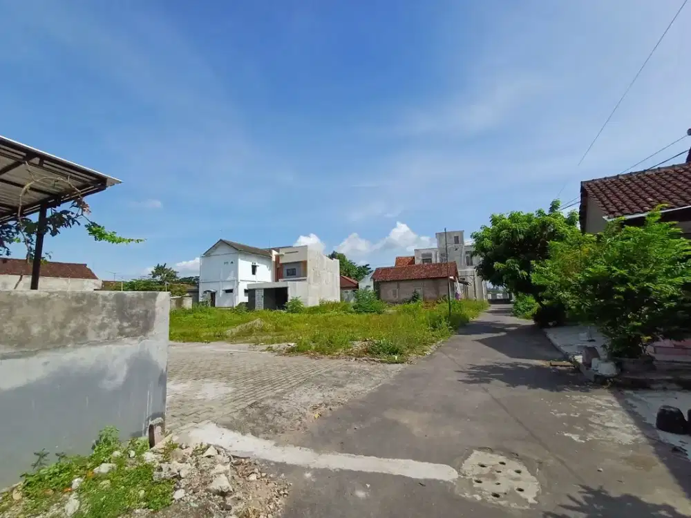 Tanah Jogja Strategis Dekat Exit Tol Jogja-Solo Investasi Tepat Jadi Juragan Penginapan