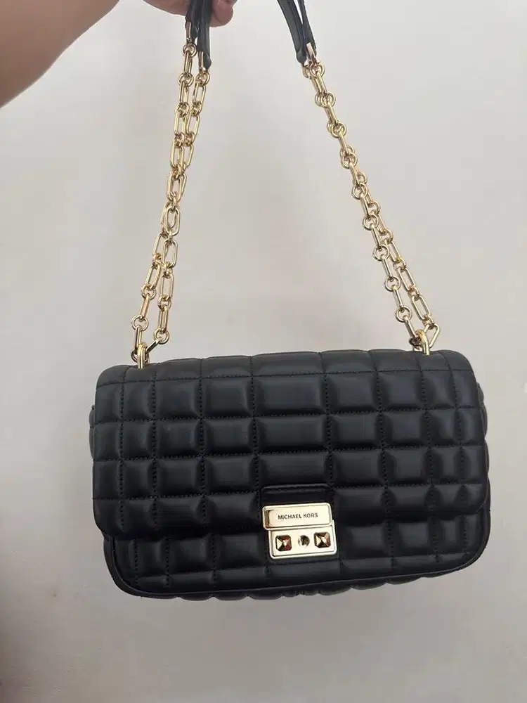 Michael Kors Michael Kors “Tribeca Quilted Leather Shoulder bag”
