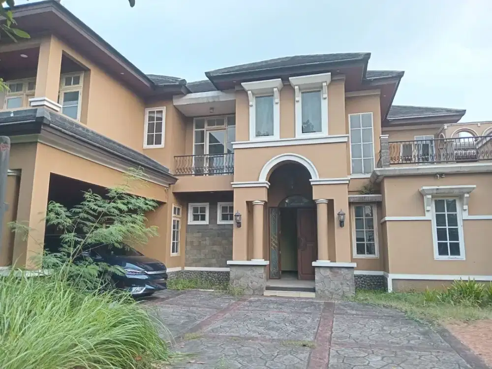 Disewakan Rumah Mewah Semi Furnish Boulevard Kota Wisata Cibubur