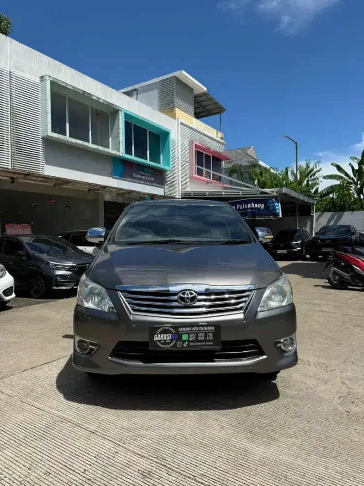 Toyota kijang innova 2013 tipe G 2.0 M/T
