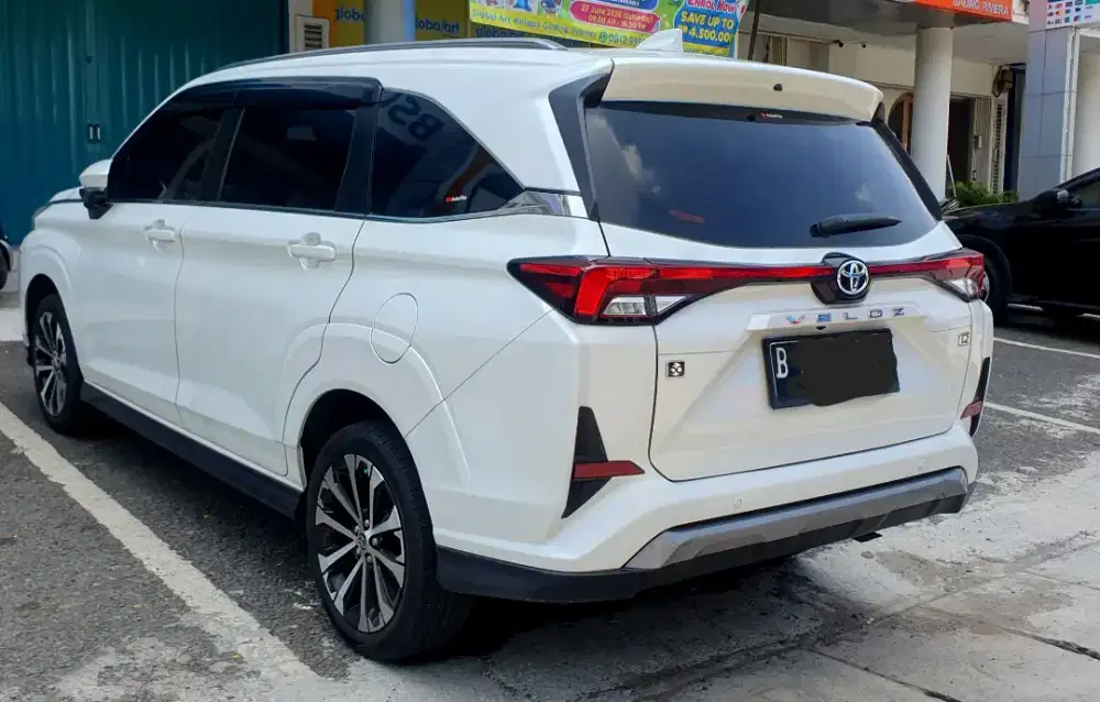 Full orisinil ! Toyota Veloz q tss at 2022 bukan 2023