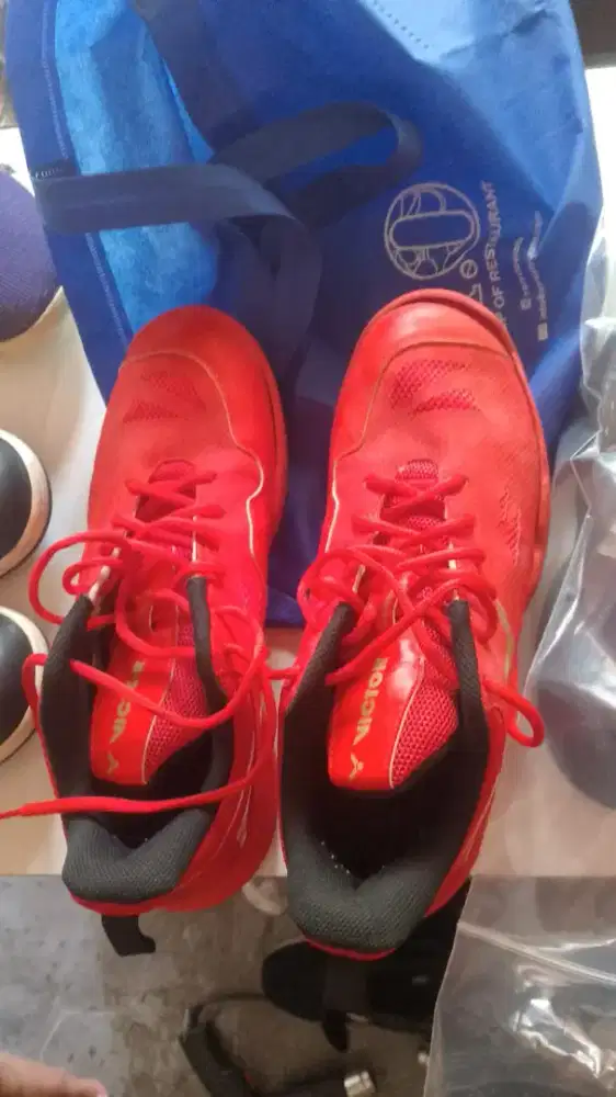 OPEN JASA REPAIR DAN CUCI SEPATU