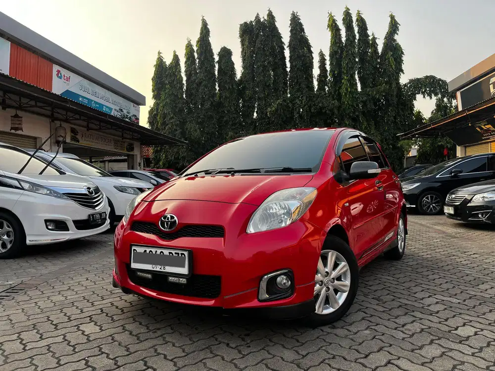 YARIS S LTD 1.5 AT 2013 LIMITED EDITION RED