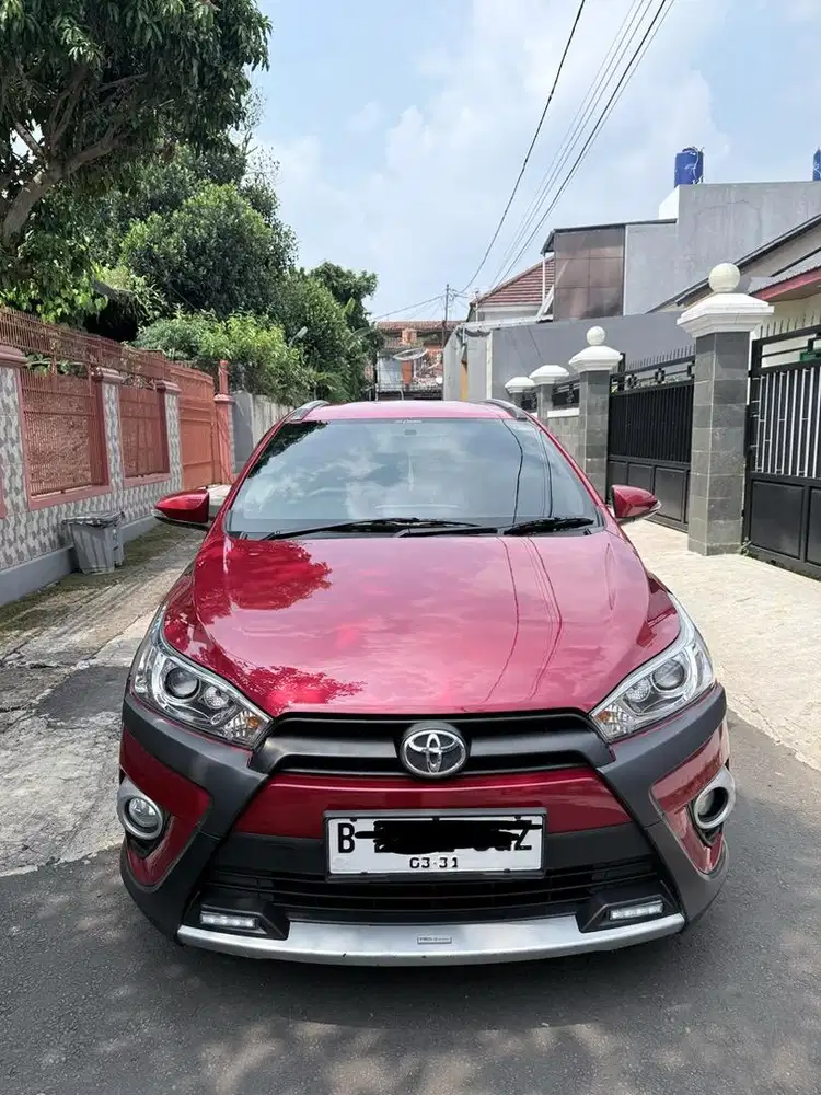 JUAL CEPAT Toyota Yaris Heykers 2017 untuk Pemakai