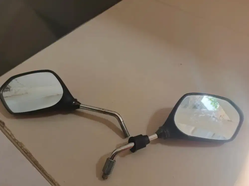 Spion Supra X 125 Old (merah hitam)