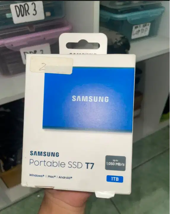 SAMSUNG PORTSBLE SSD T7 1TB