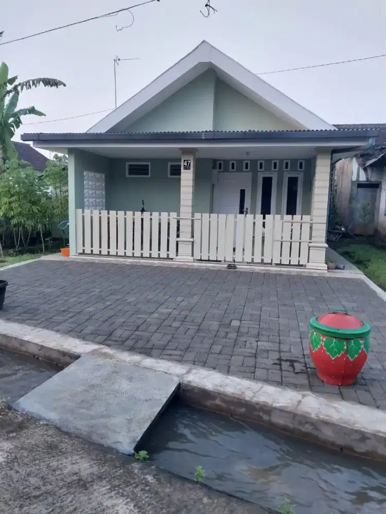 RUMAH DIJUAL DI JATIGUWI SUMBERPUCUNG