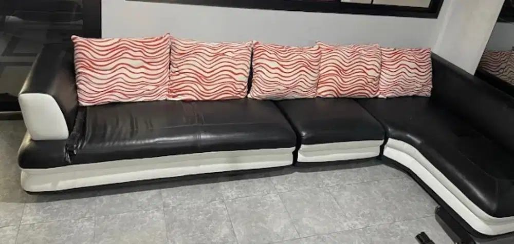 DiJual Sofa Kulit Informa