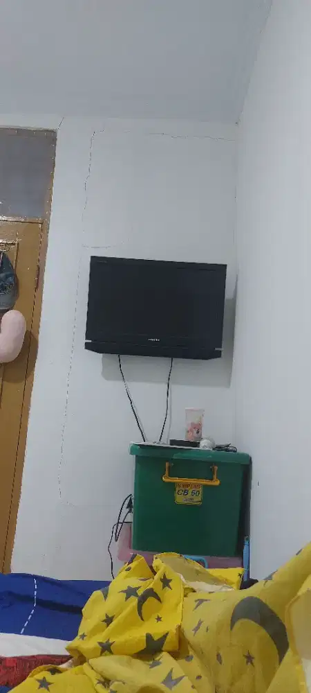 Tv toshiba 32inc kondisi seperti foto