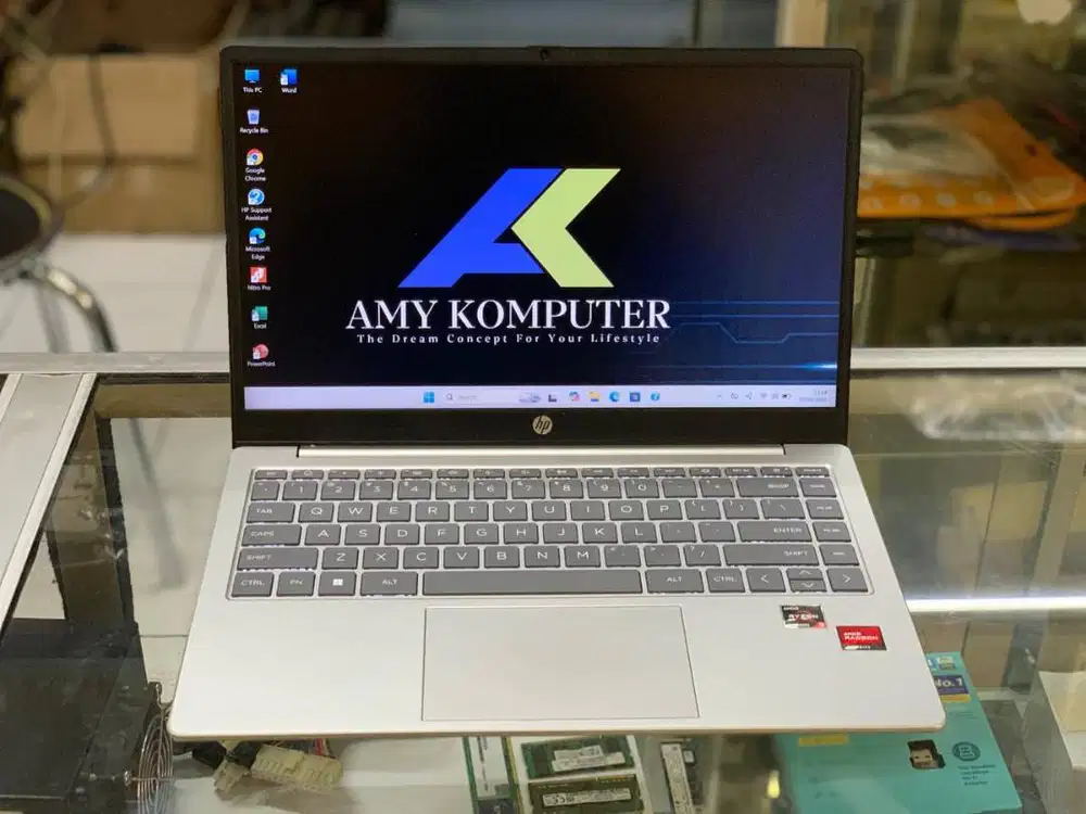 HP 14 EM0333AU | AMD RYZEN 3 7320U | 8 GB | 512 GB | 14 FHD SVA