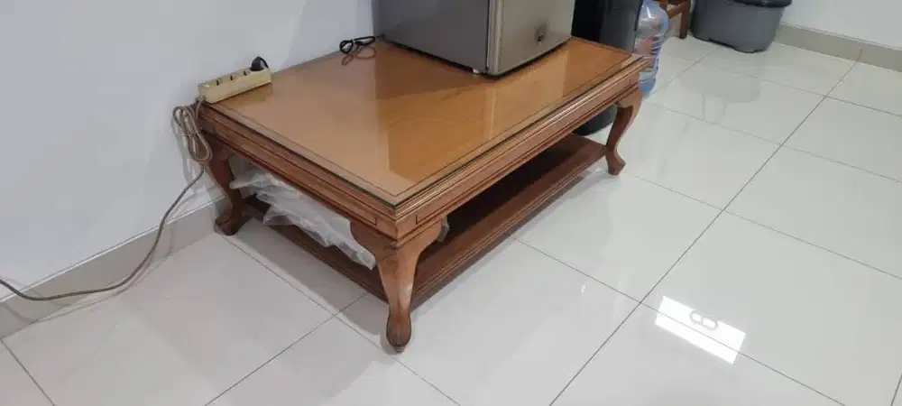 MEJA RUANG TAMU
