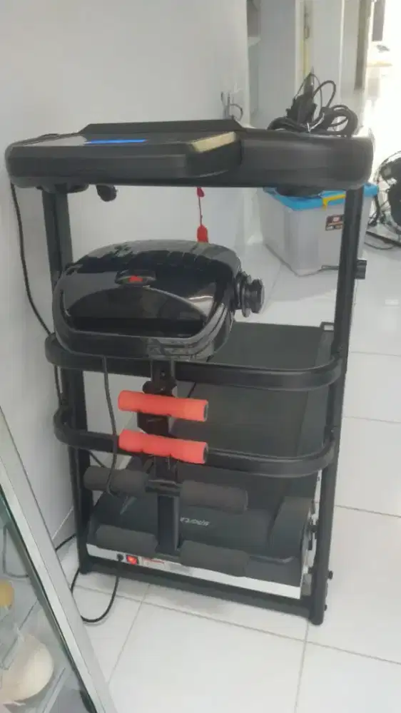 Treadmill elektrik / alat fitnes dirumah / treadmill listrik