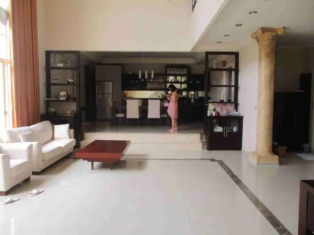 rumah main road citraland villa sentra raya
