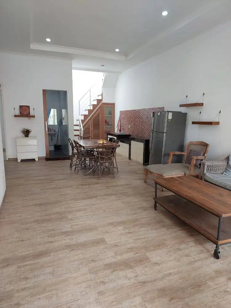 Dijual Rumah Langka Singgasana Pradana Bandung
