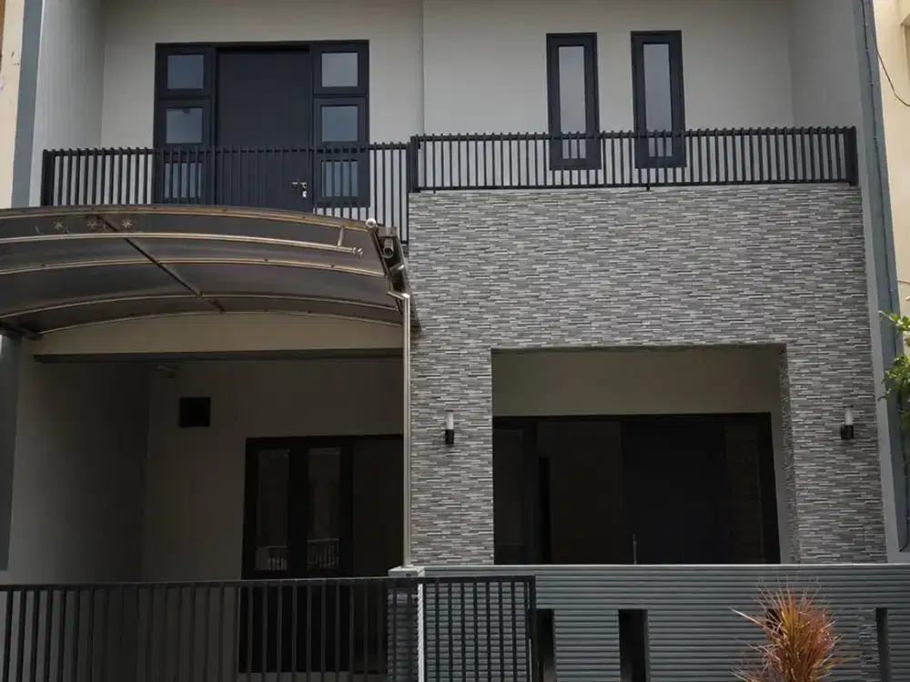 Dijual rumah puri asri pakuwon city