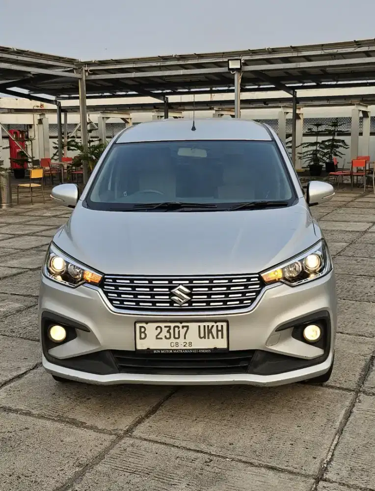 Ertiga GX 1.4 matic tahun 2018 silver