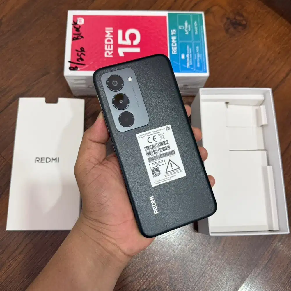 redmi 15 ram 8/256gb hitam like new