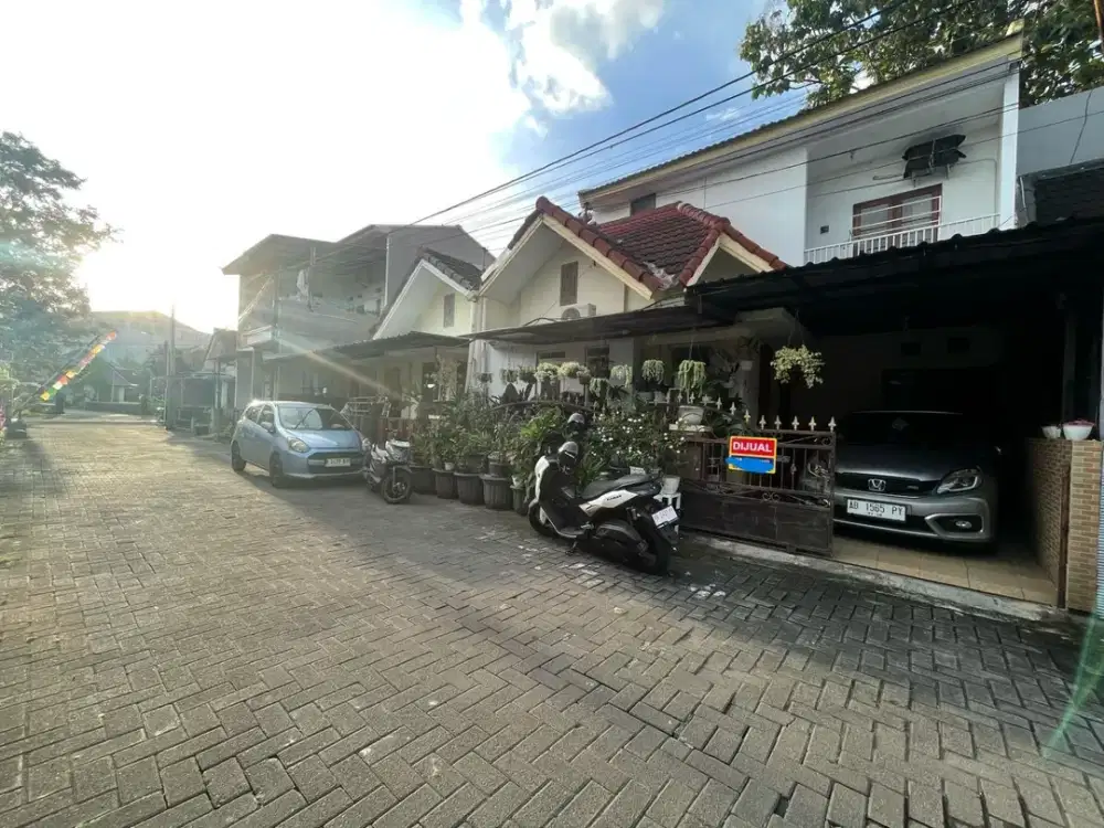 Dijual rumah semi furnishead 2 lantai lokasi gito gati yogyakarta