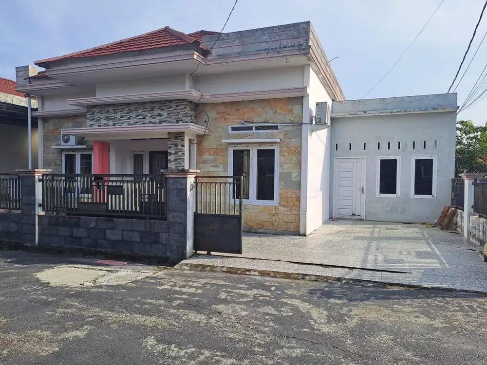 Disewakan rumah type 155/80 kota Pekanbaru