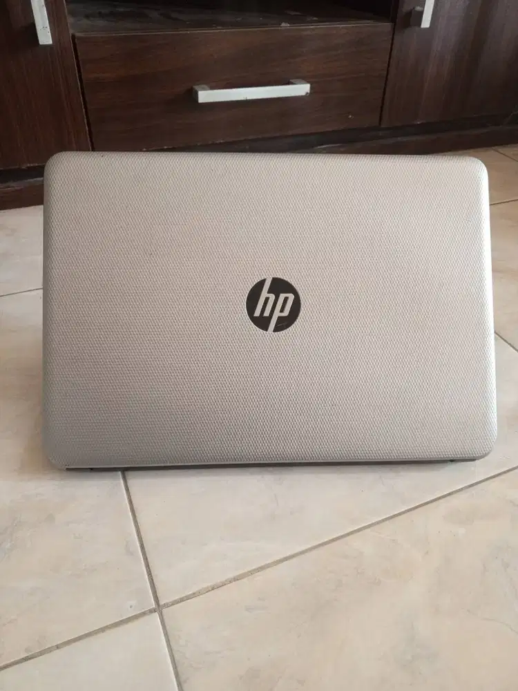 Laptop HP Core i3 gen 4 Ram 6 Dual VGA 2GB Normal Siap Pakai