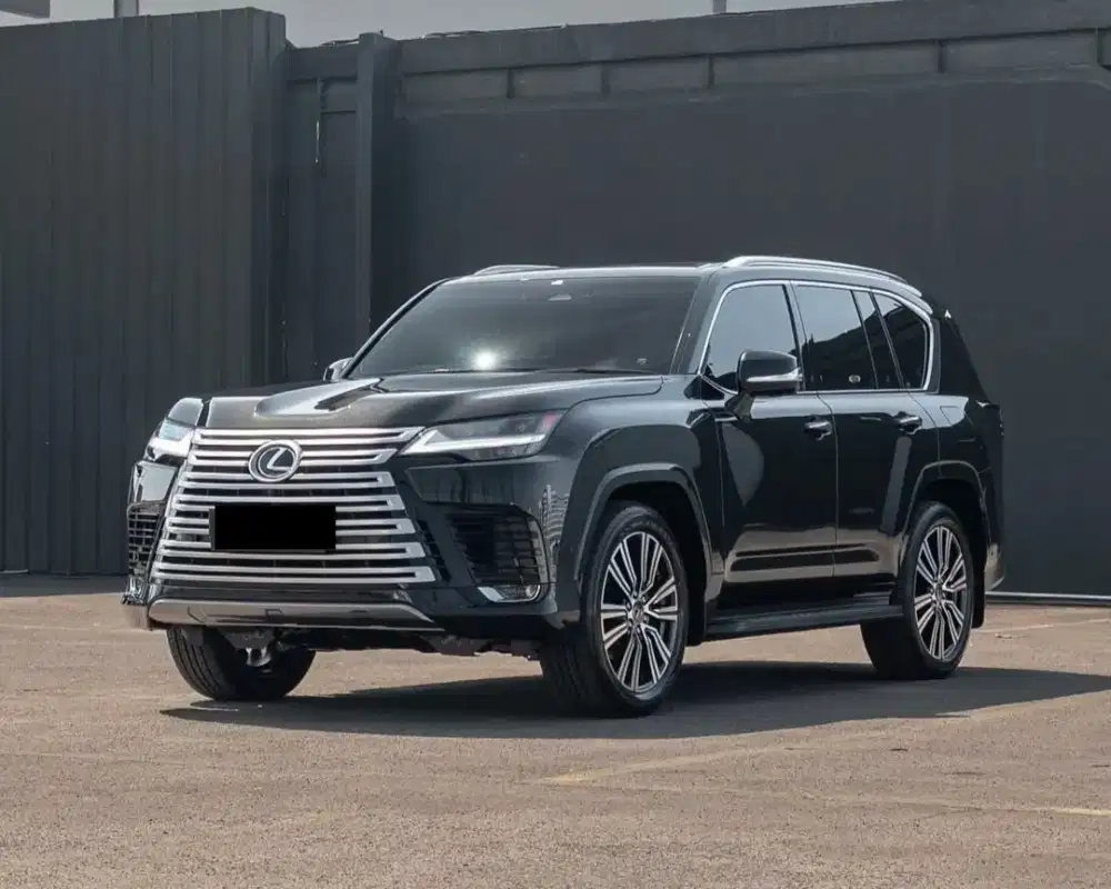 Lexus LX700 H 7 Seater Black NIK 2026 Brand New Perfect Condition.