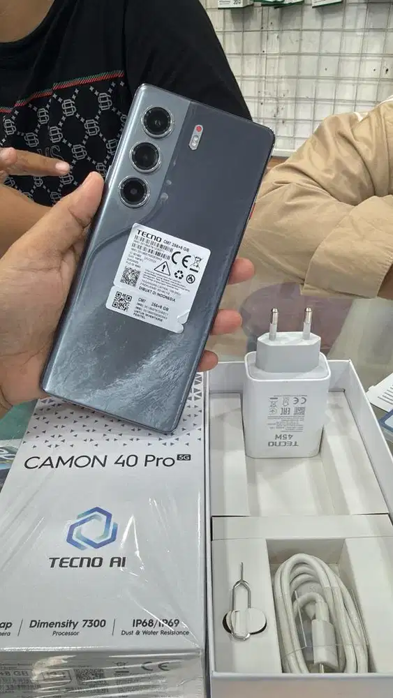 TECNO CAMON 40 PRO 5G RAM 16/256 FULLSET SUPER LIKE NEW BERGARASI