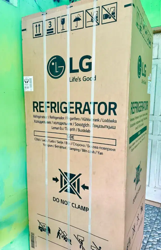 Jual cepat kulkas LG 2 pintu ice maker dan dispenser 383 L